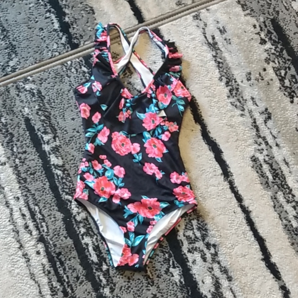 One piece bathing suit